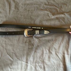 Leather with Silver Western style Buckle Size Medium Beat